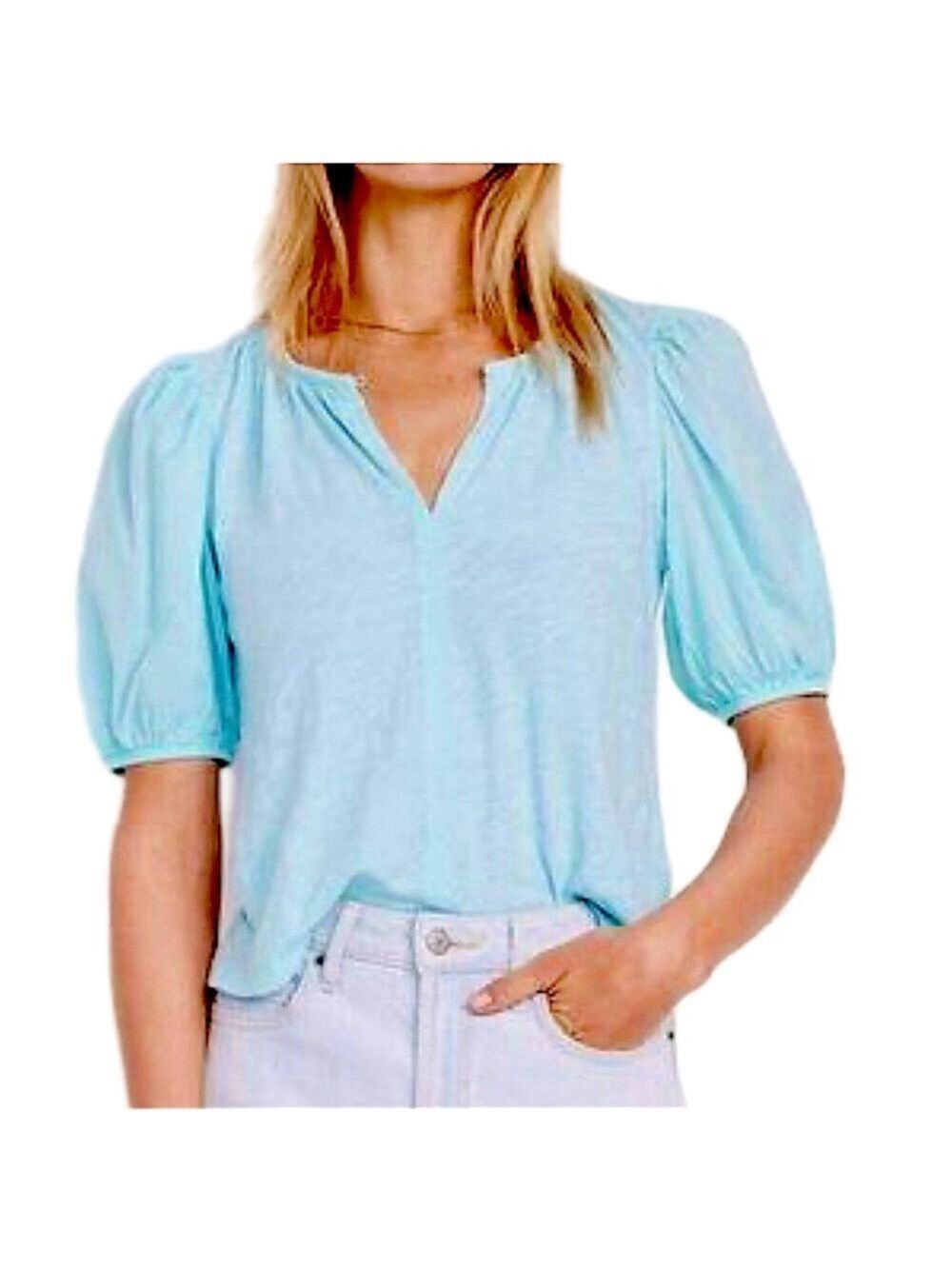 195.NWT ON Women's Blue Top small